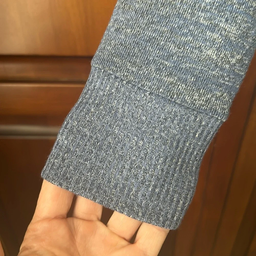 Ladies Gap Lightweight Sweater